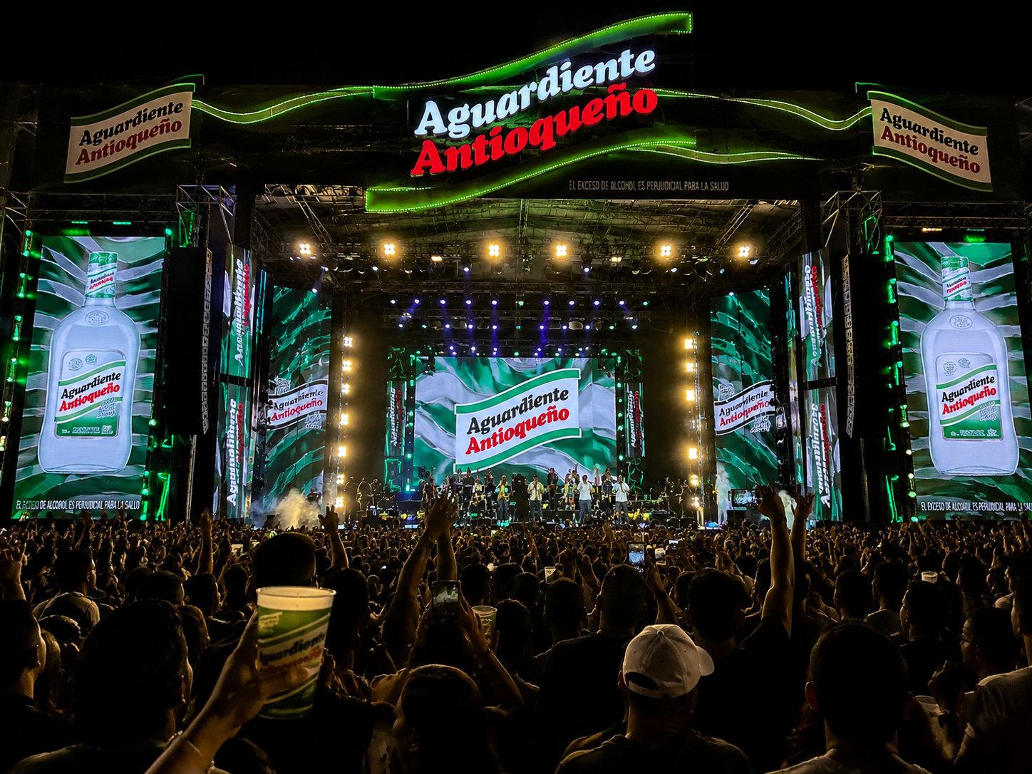 Concierto con branding de Aguardiente Antioqueño